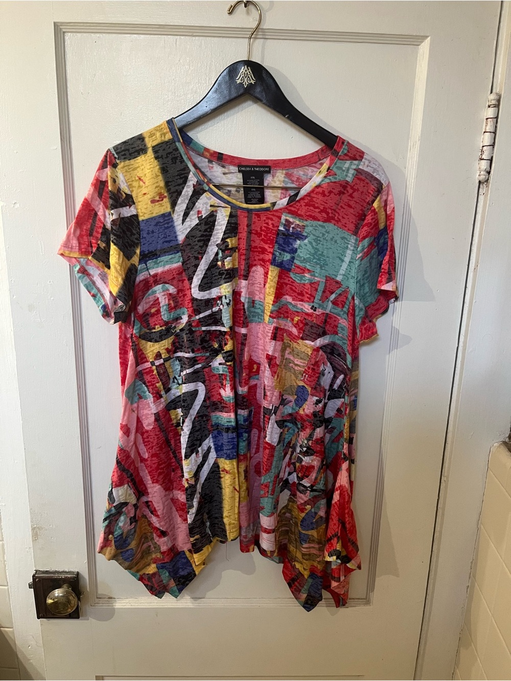 Chelsea & Theodore Abstract Graffiti Burnout Tunic Top XXL EUC Sharkbite Hem